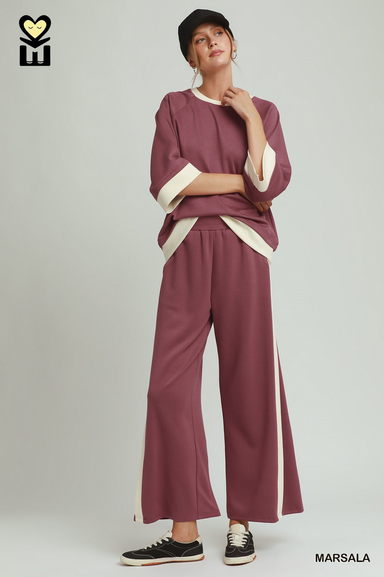 Marsala Travel set