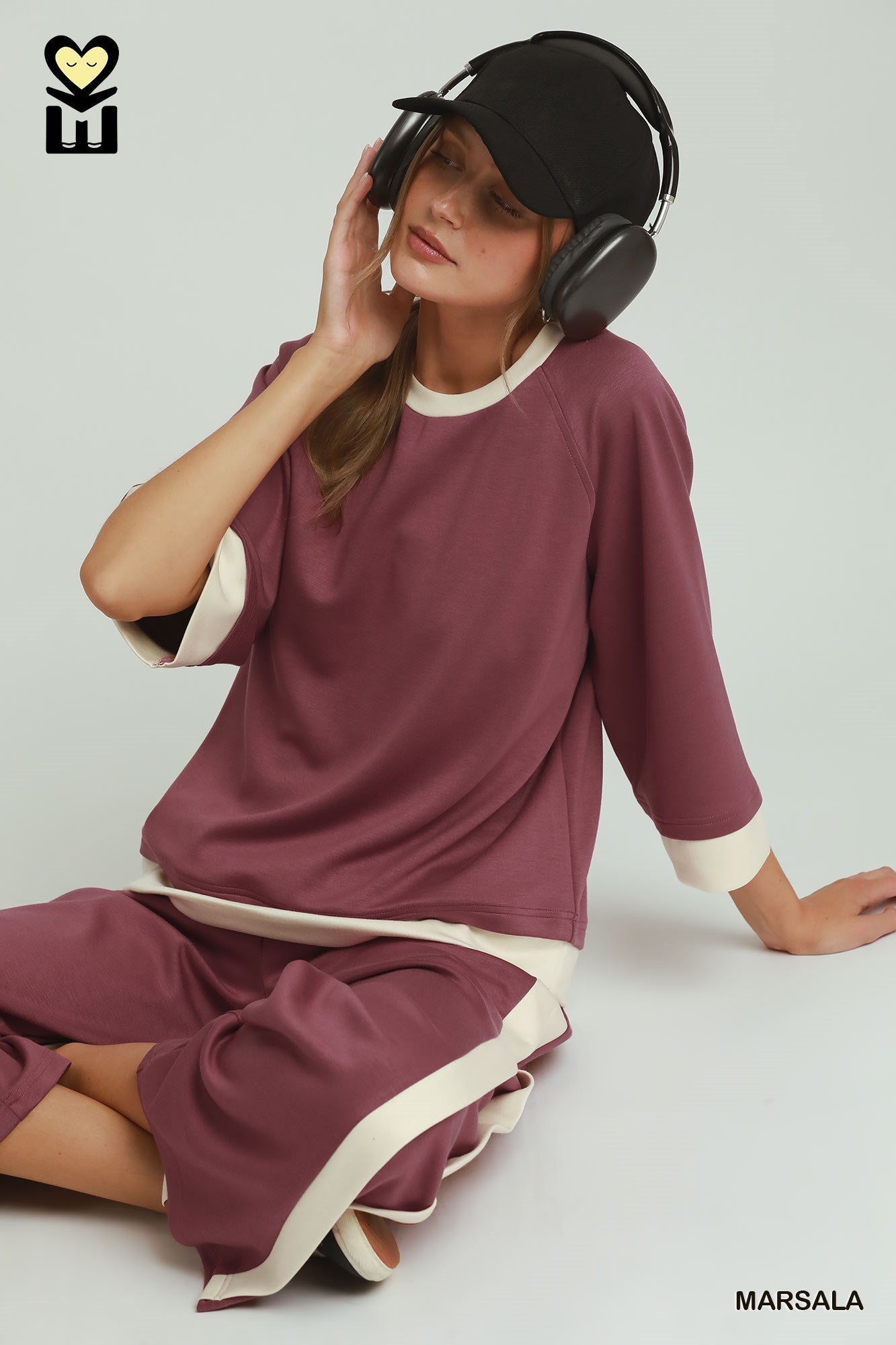 Marsala Travel set