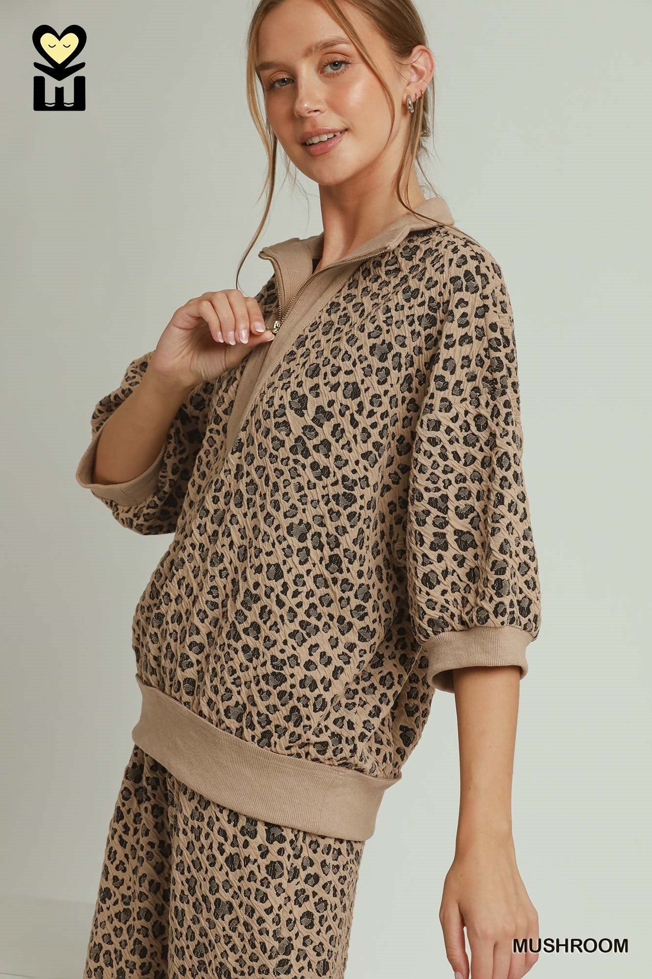 Roar & Relax Pullover