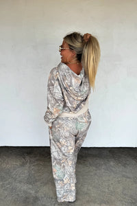Easy Does it Pullover- Camo