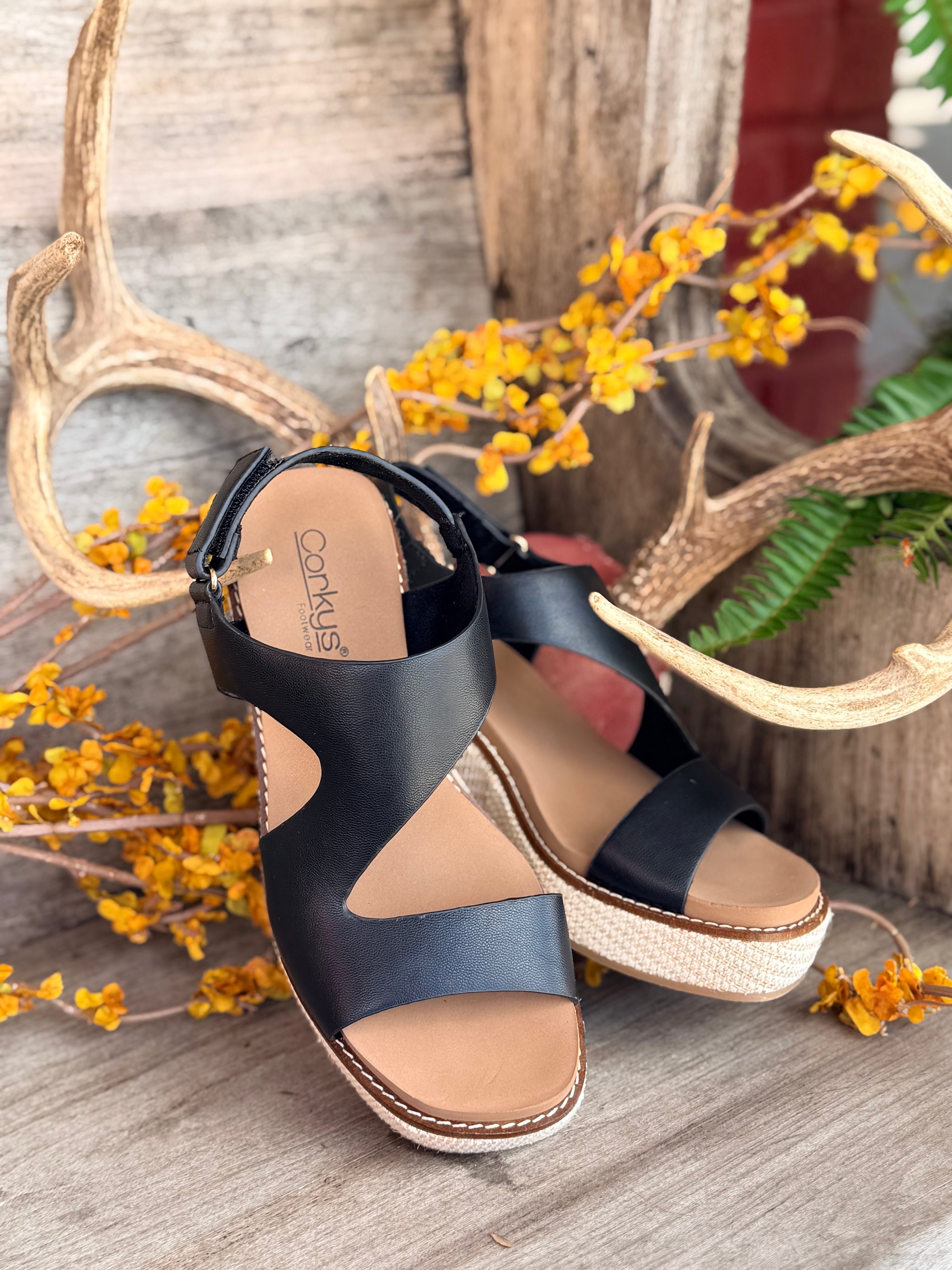 Corky's Steppin Out - Black