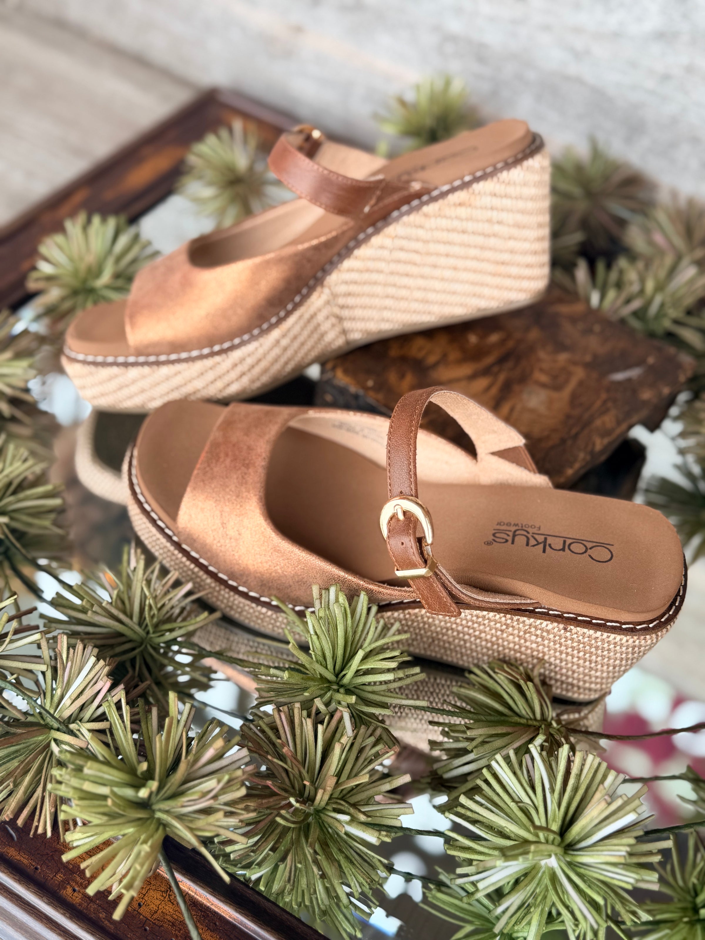 Corkys' Treat Yourself In Bronze Combo