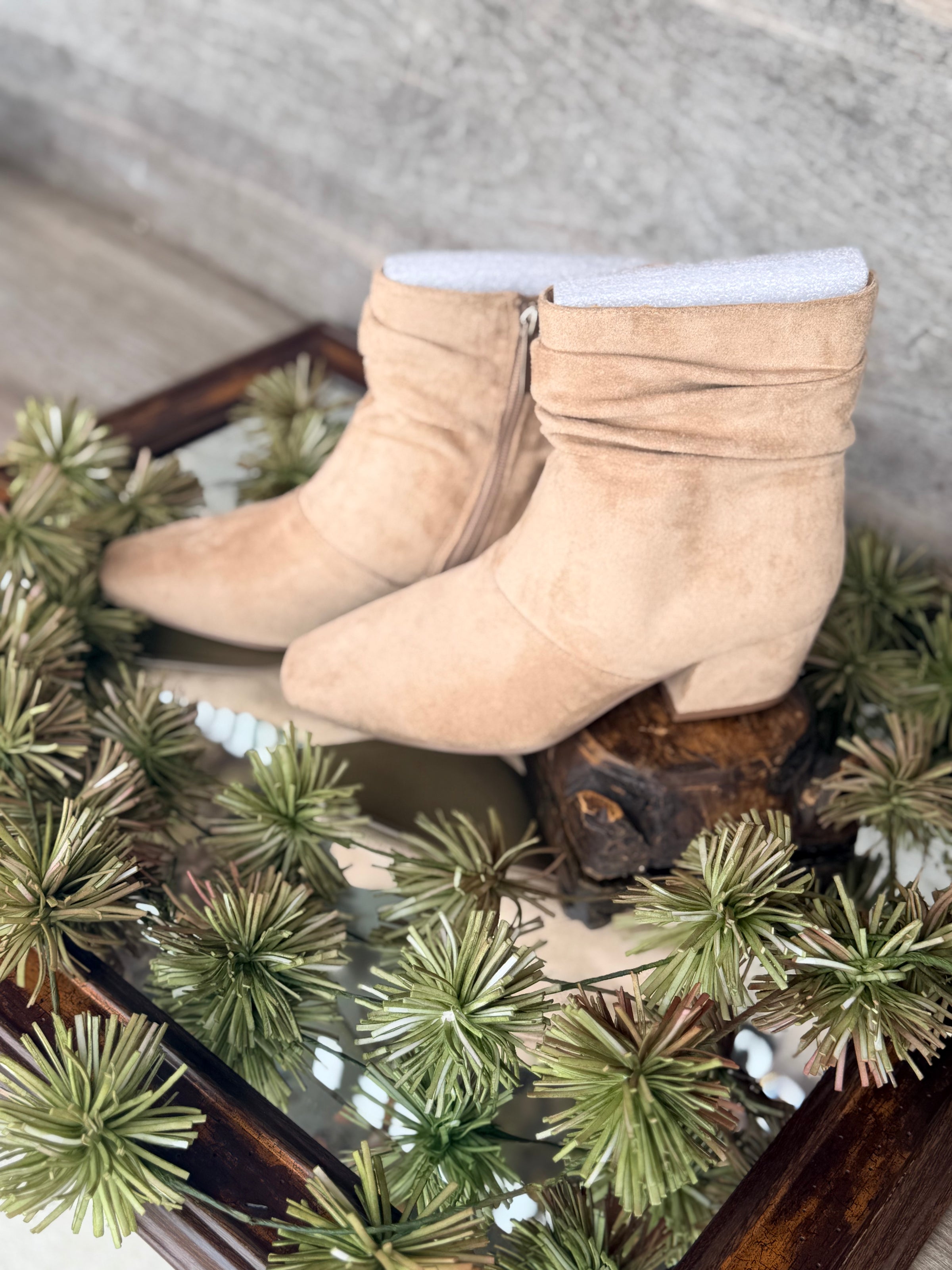 Corkys Addicted Sand Faux Suede