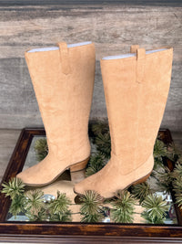 Corky's City Slicker  Camel