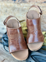 Corky's Carley Saddle Stitch Wedge