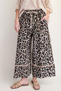 Steal the Show Leopard Pants